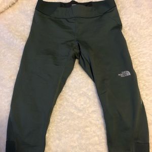 North Face capri leggings (brand new)